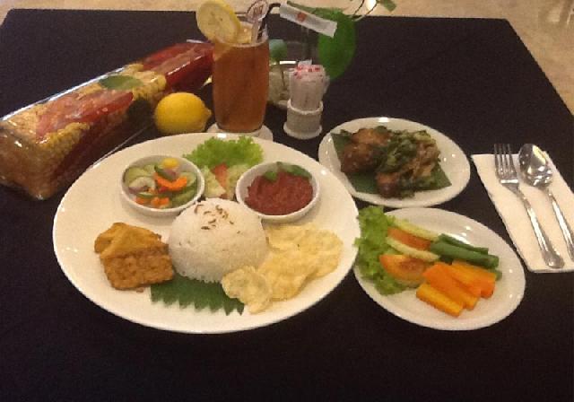 69271259987-menu-'express-lunch'-